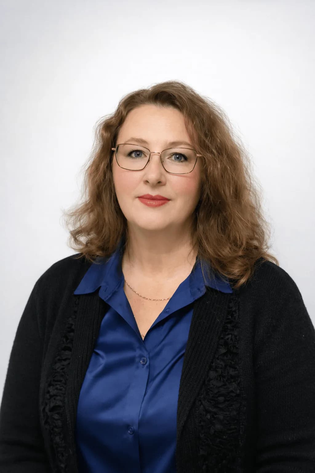 Frau Julia Weinert