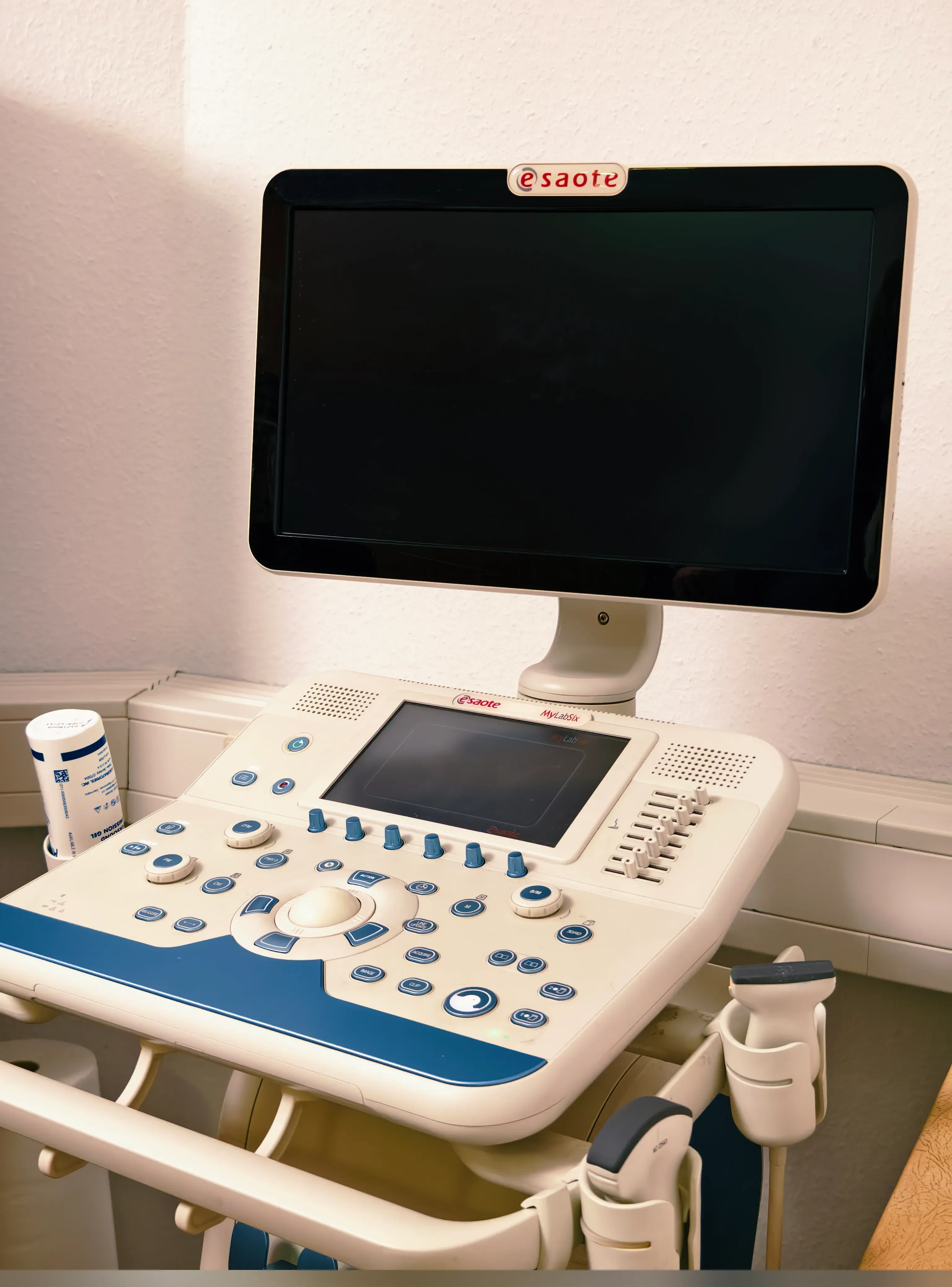 Praxis Am Salzmarkt – Sprechzimmer 1 – Sprechzimmer für Patientengespräche – Foto 15 von 29 – Osnabrück