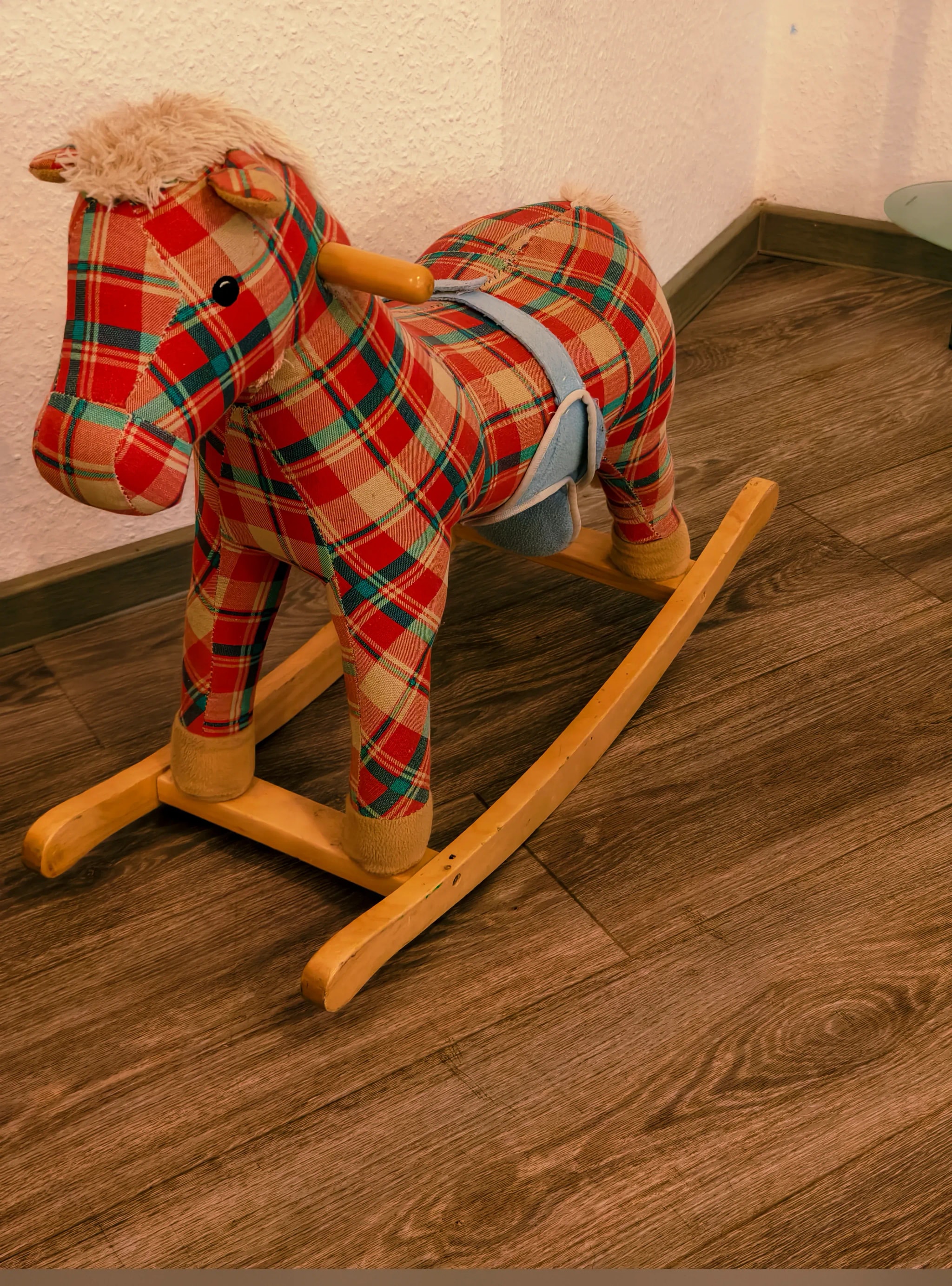 Praxis Am Salzmarkt – Wartezimmer – Wartezimmer mit komfortabler Ausstattung – Foto 12 von 15 – Osnabrück