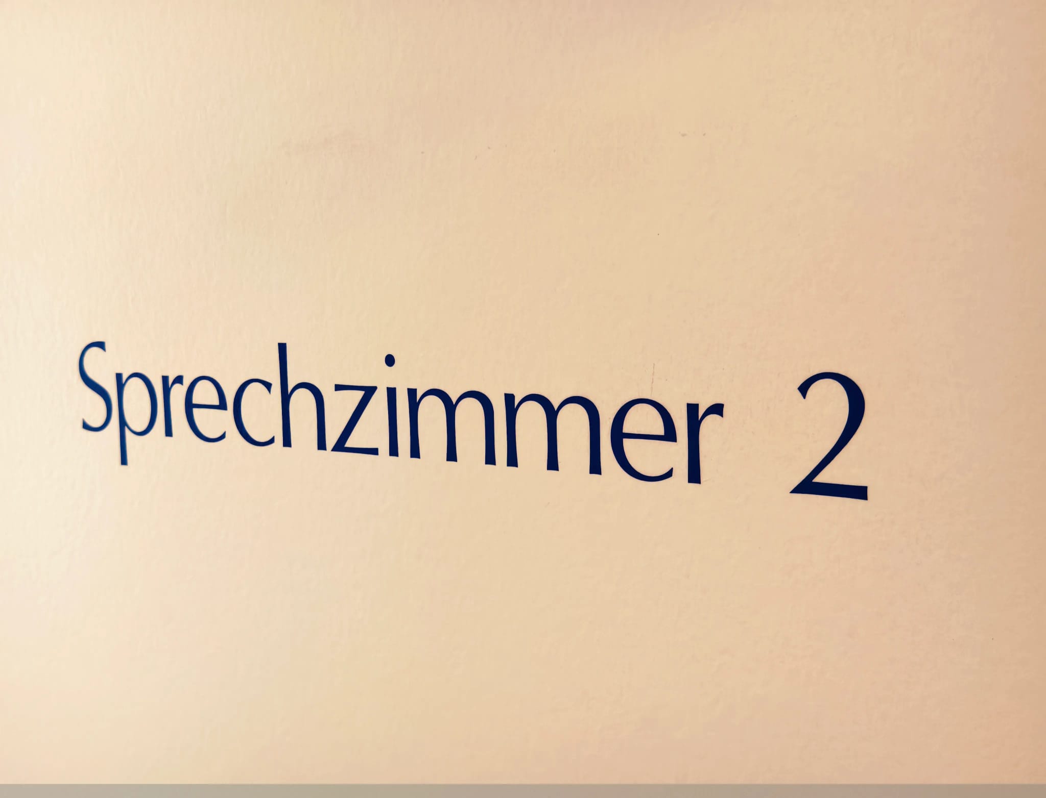 Sprechzimmer 2